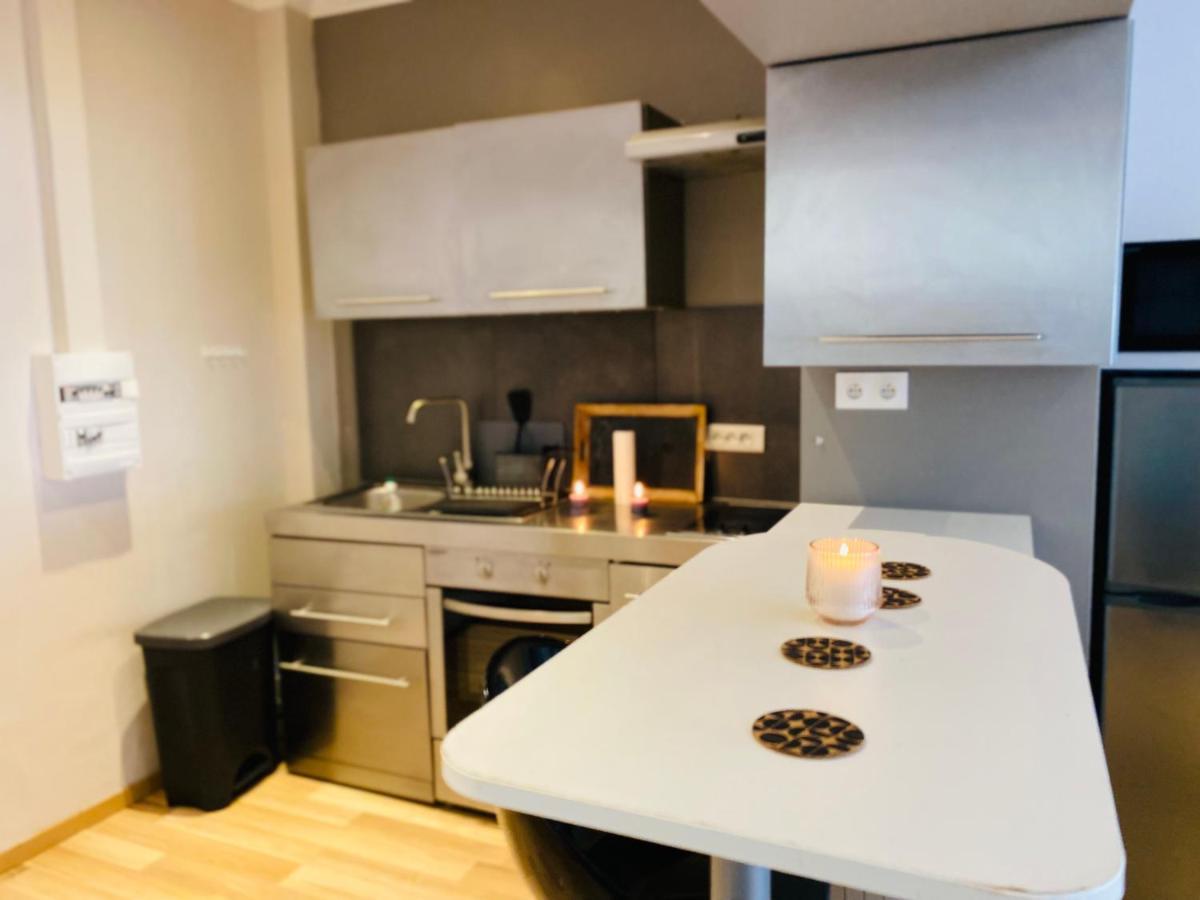 Magnifique Appartement 60M2 ,3 Pieces , Equipee,Tres Lumineux, 2 Minutes A Pied De La Plage Nice Exterior photo